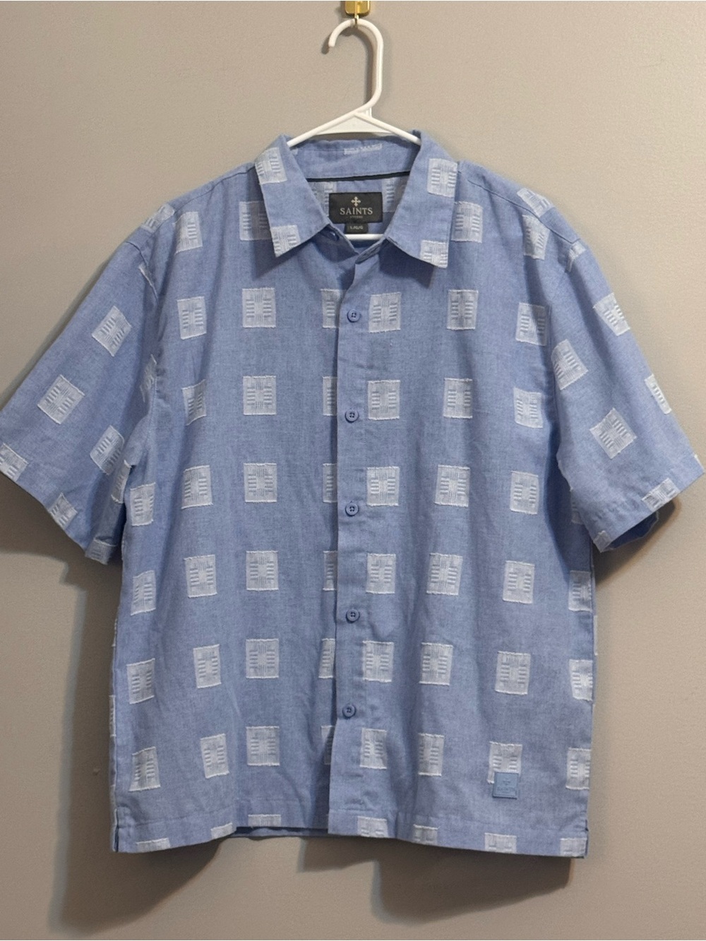 Saints Studio Men's Large Blue Embroidered Short Sleeve Button Shirt